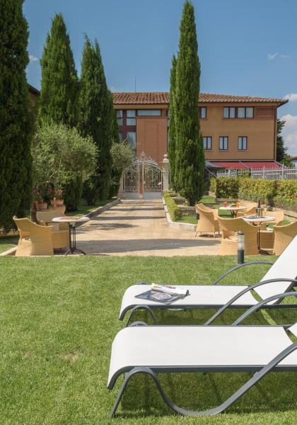 hotelsangregorio en hotel-with-pool-tuscany 030