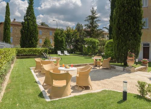 hotelsangregorio fr offre-aout-hotel-toscane-avec-jardin-pres-de-pienza 007