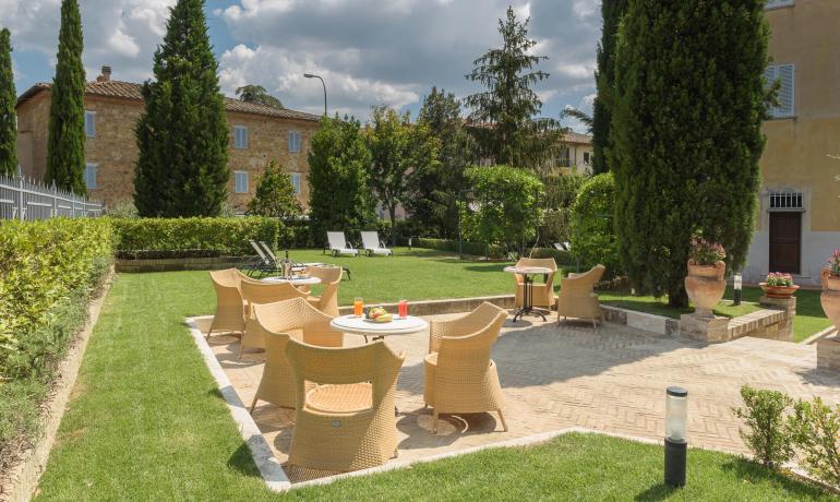 hotelsangregorio en hotel-in-pienza-for-excursion-to-the-medieval-village-of-monticchiello 020